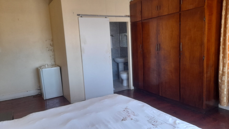 7 Bedroom Property for Sale in Quigney Eastern Cape